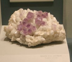 White quartz with purple highlights