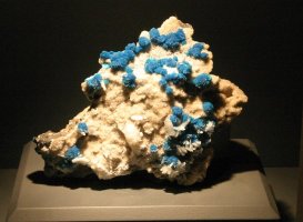 White mineral w. blue highlights