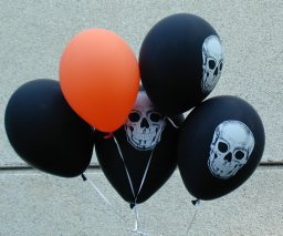 Balloons decorated with skulls