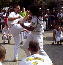 [capoeria demonstration 2]